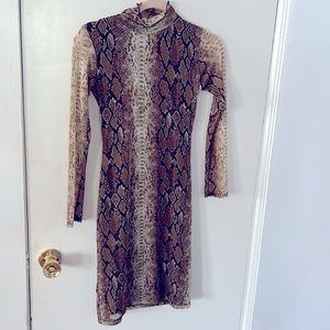 VELVET TORCH - Snake skin dress